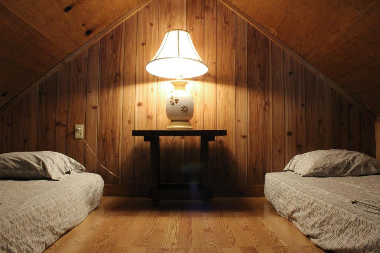 Bed and Breakfast Berry Creek Cabins Isabel Экстерьер фото