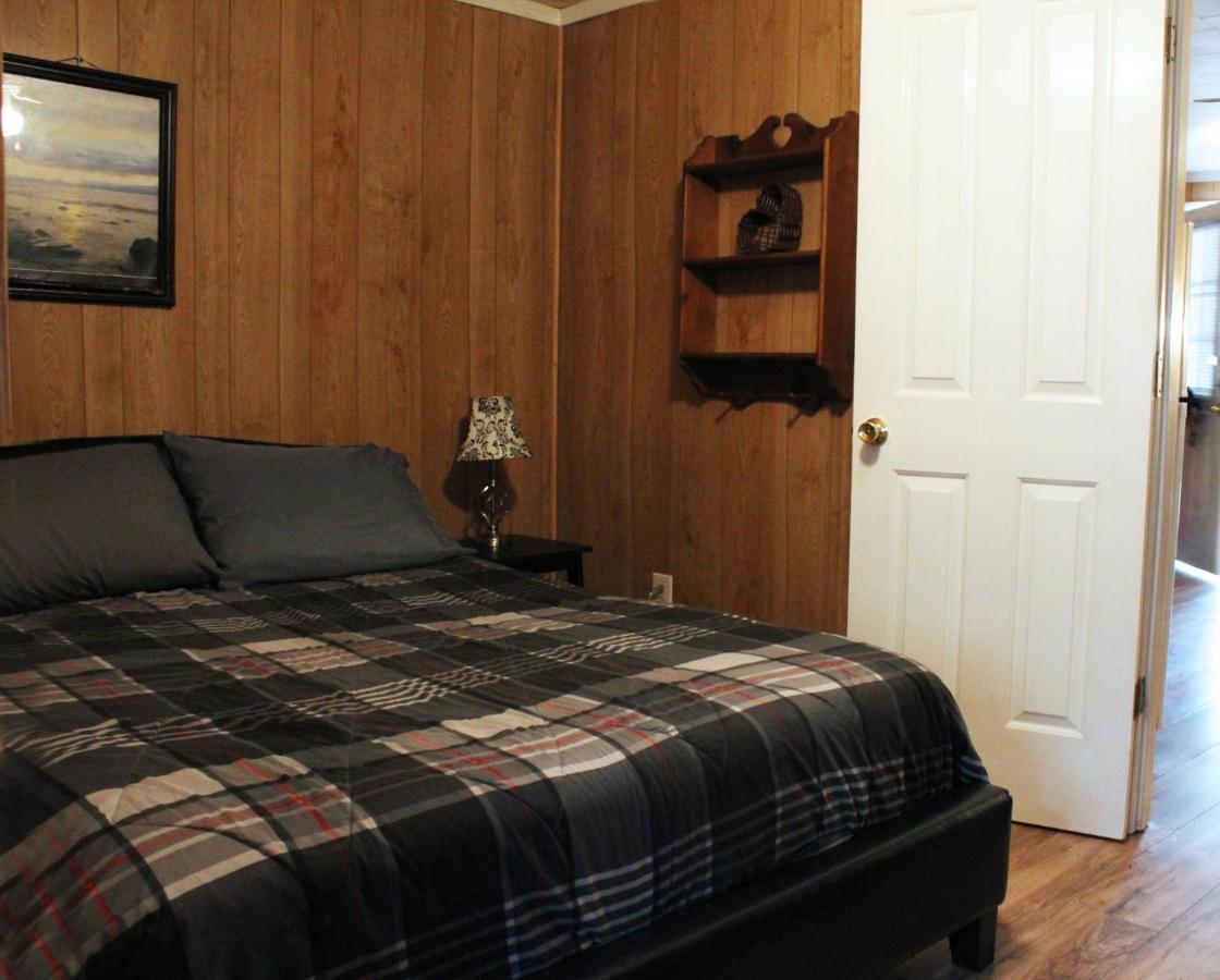 Bed and Breakfast Berry Creek Cabins Isabel Экстерьер фото
