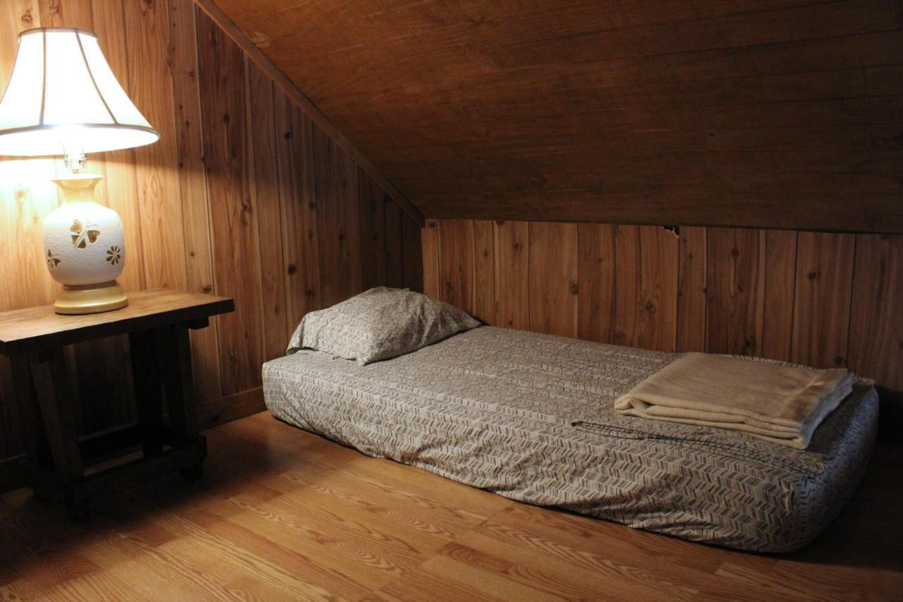Bed and Breakfast Berry Creek Cabins Isabel Экстерьер фото