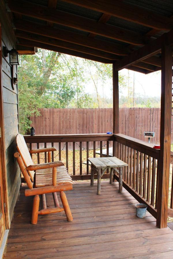 Bed and Breakfast Berry Creek Cabins Isabel Экстерьер фото